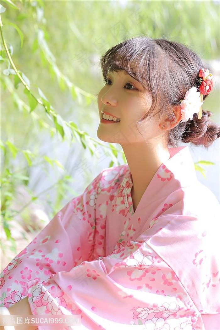 美女扒开内裤让我好爽漫画