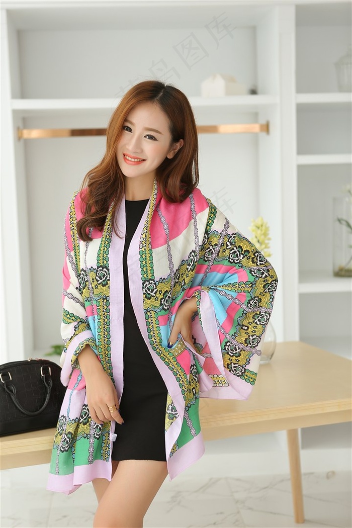 美女扒开尿口让男生玩