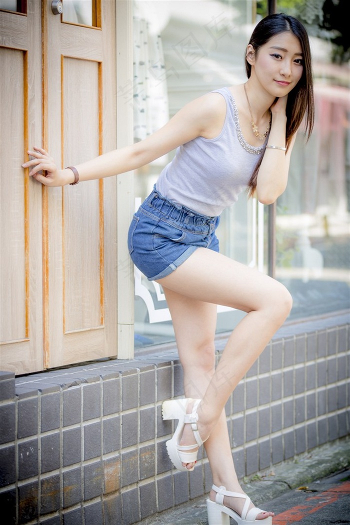 眷思量奉眠与谁在一起