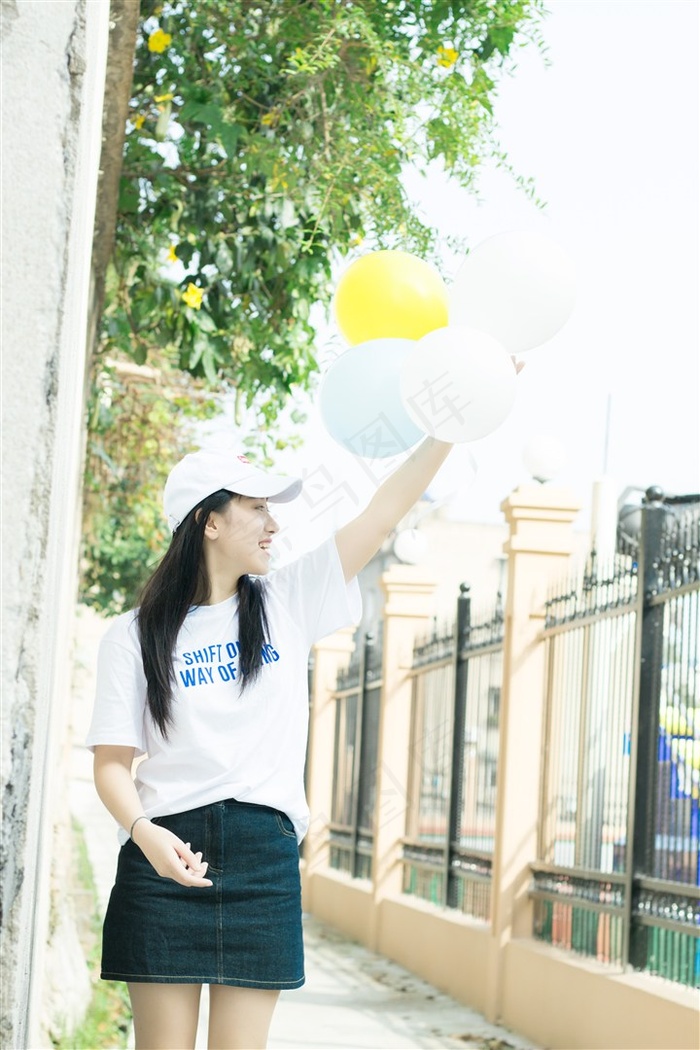 美女久久久久久久精品免费