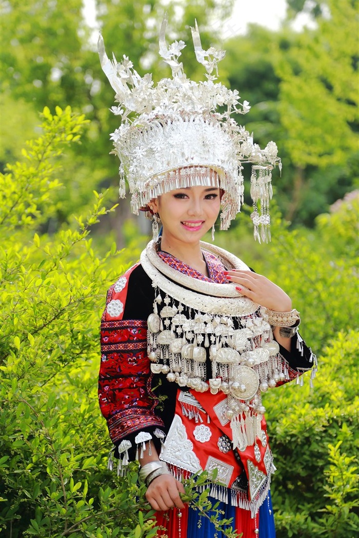 丝袜美女高潮流水内裤湿