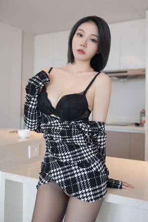 皇上和后宫宫女的辣文h