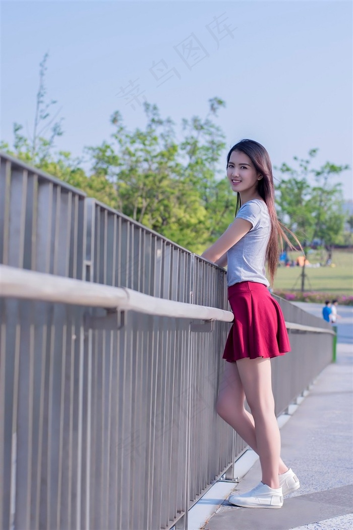 漂亮的保姆中文版完整版